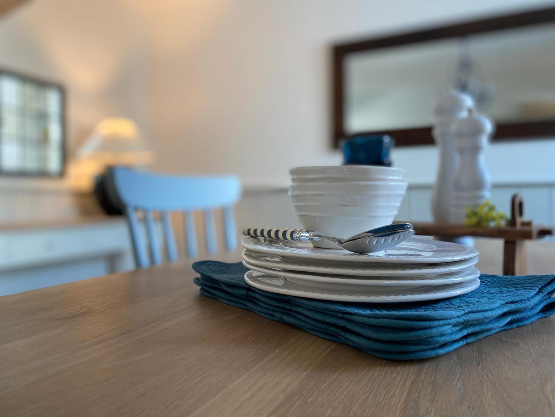 Bosun Cottage - Boutique Retreat On The Beach Deal Kültér fotó